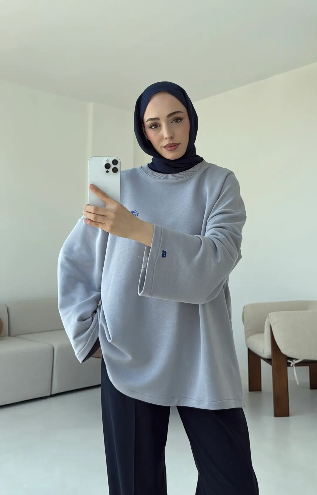 Nakışlı Oversize Sweatshirt Gri - Görsel 4