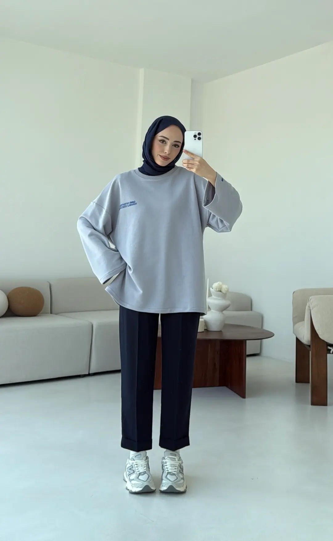 Nakışlı Oversize Sweatshirt Gri - Görsel 9