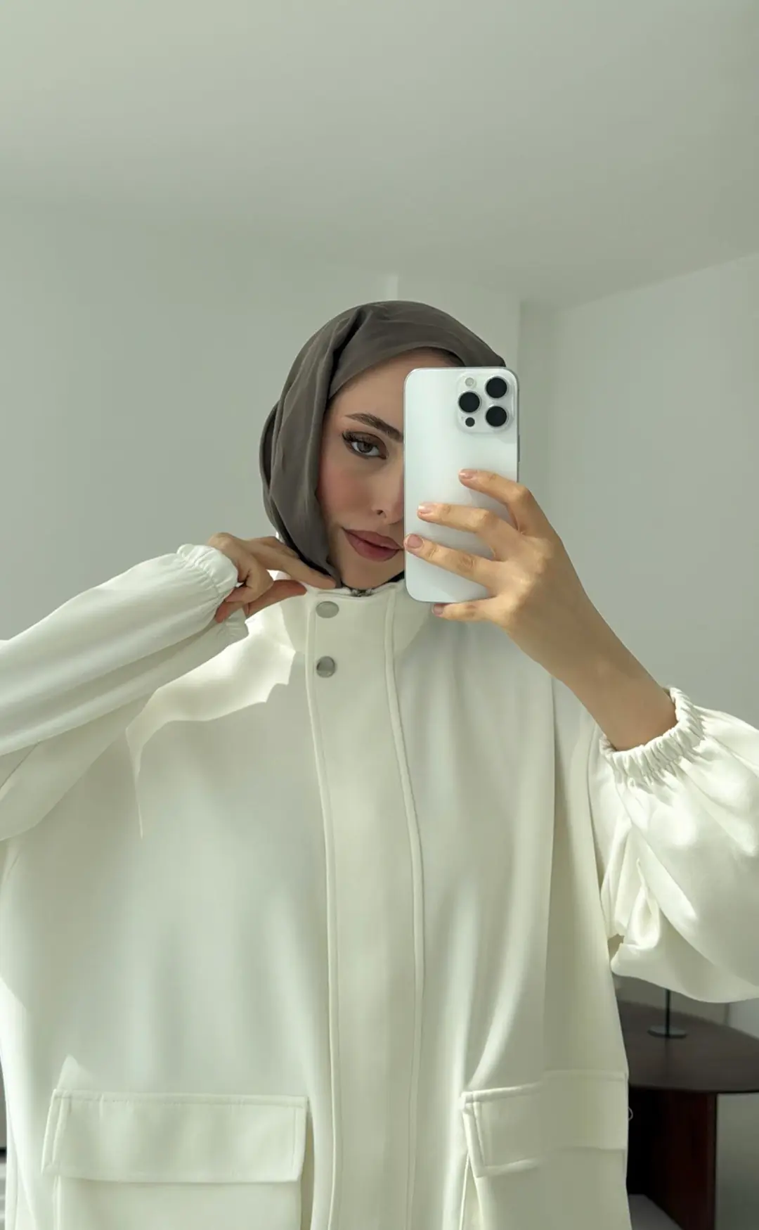 Omuz Apoletli Takım Beyaz - Görsel 5