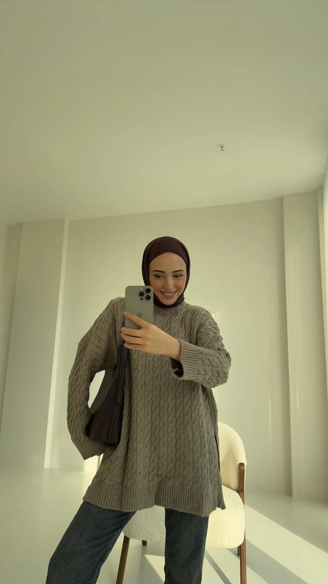 Örgü Ve Yırtmaç Detaylı Triko Kazak - Görsel 3