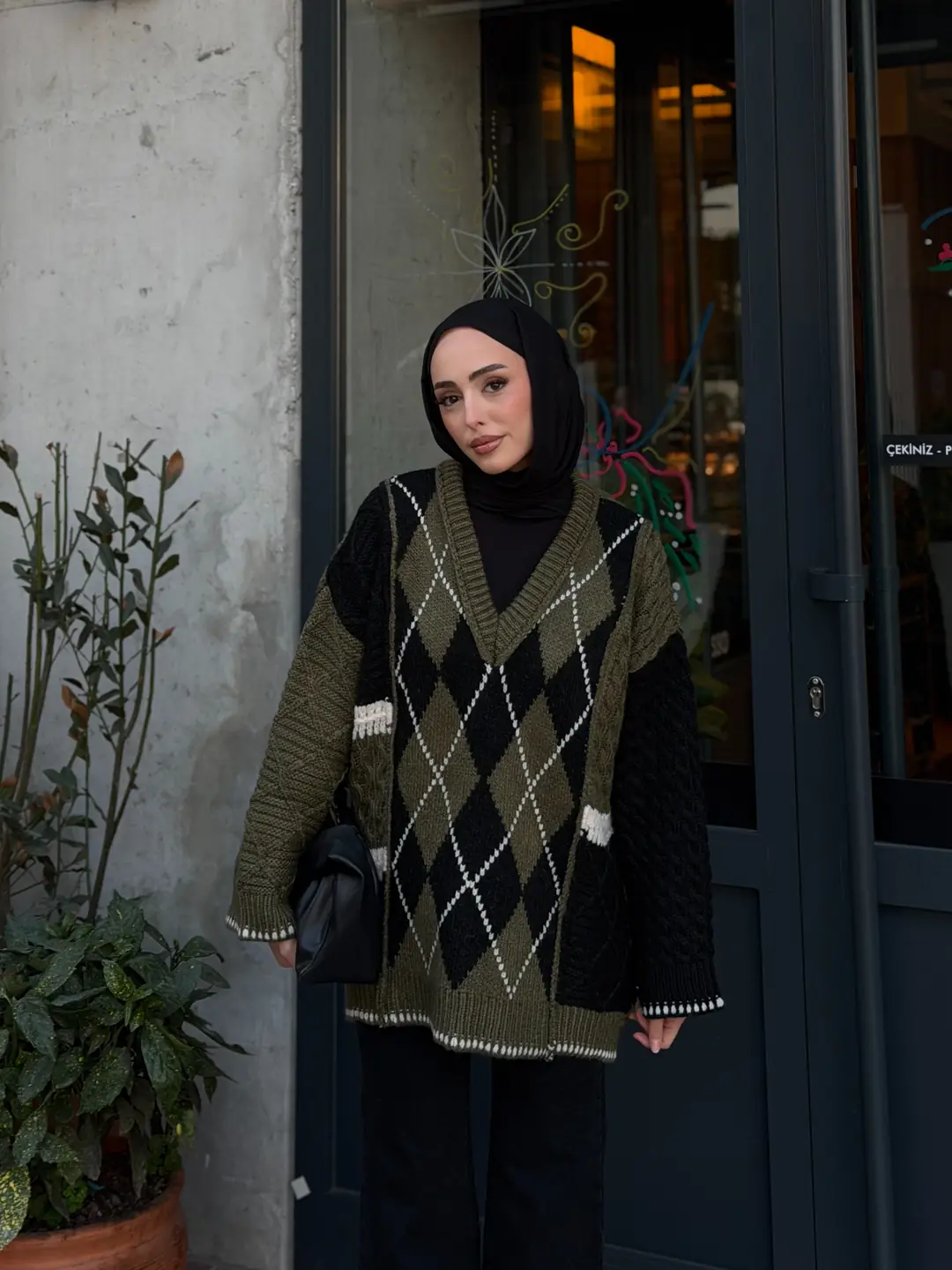 Orjinal Marka Haki V Yaka Kazak