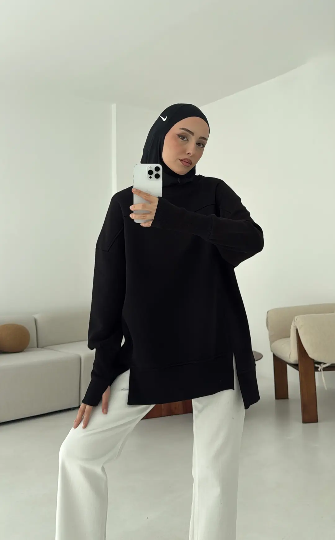 Parmak Geçmeli Asimetri Kesim Sweat Siyah - Görsel 4