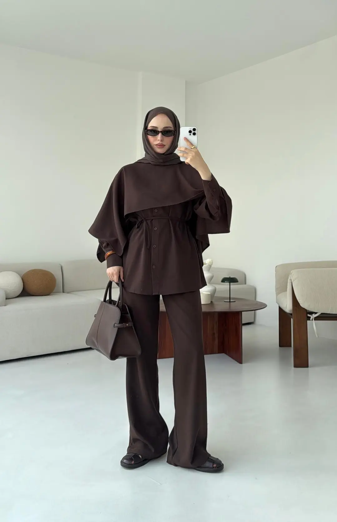 Pelerin Detay Gömlekli Takım Kahve - Görsel 3