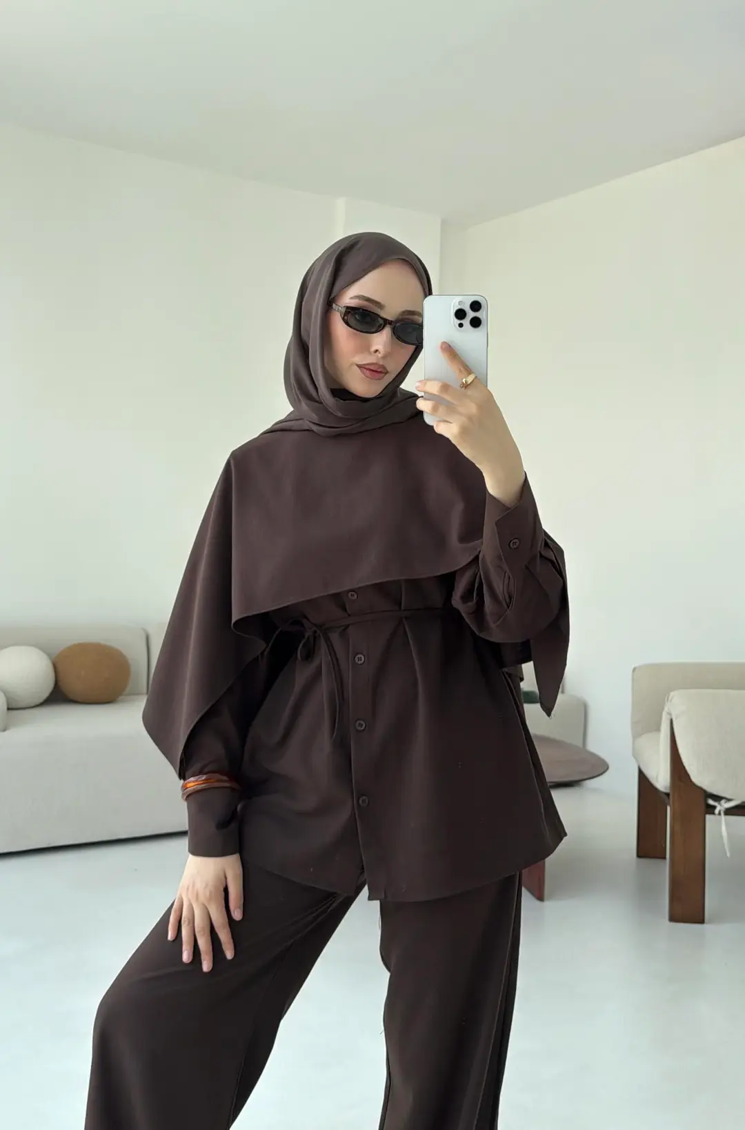 Pelerin Detay Gömlekli Takım Kahve - Görsel 8