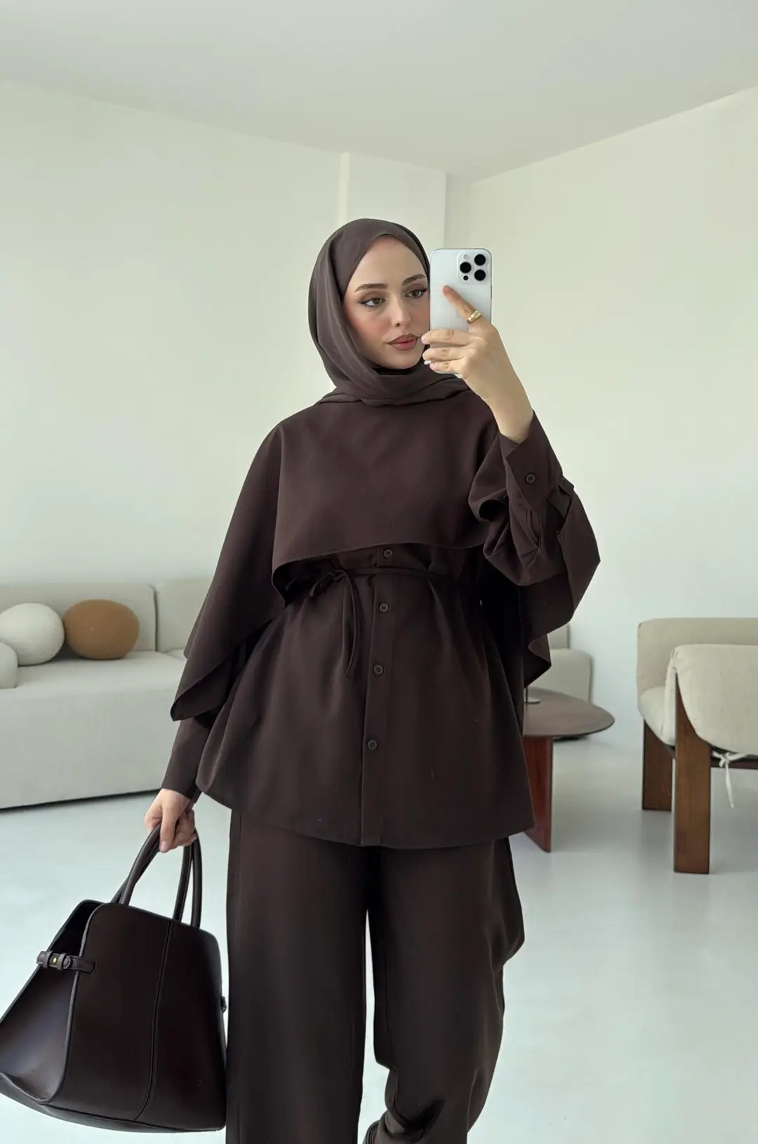 Pelerin Detay Gömlekli Takım Kahve - Görsel 9