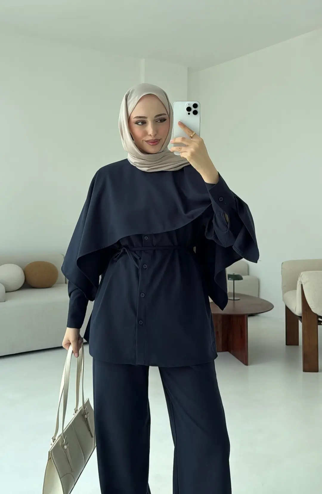 Pelerin Detay Gömlekli Takım Lacivert - Görsel 5