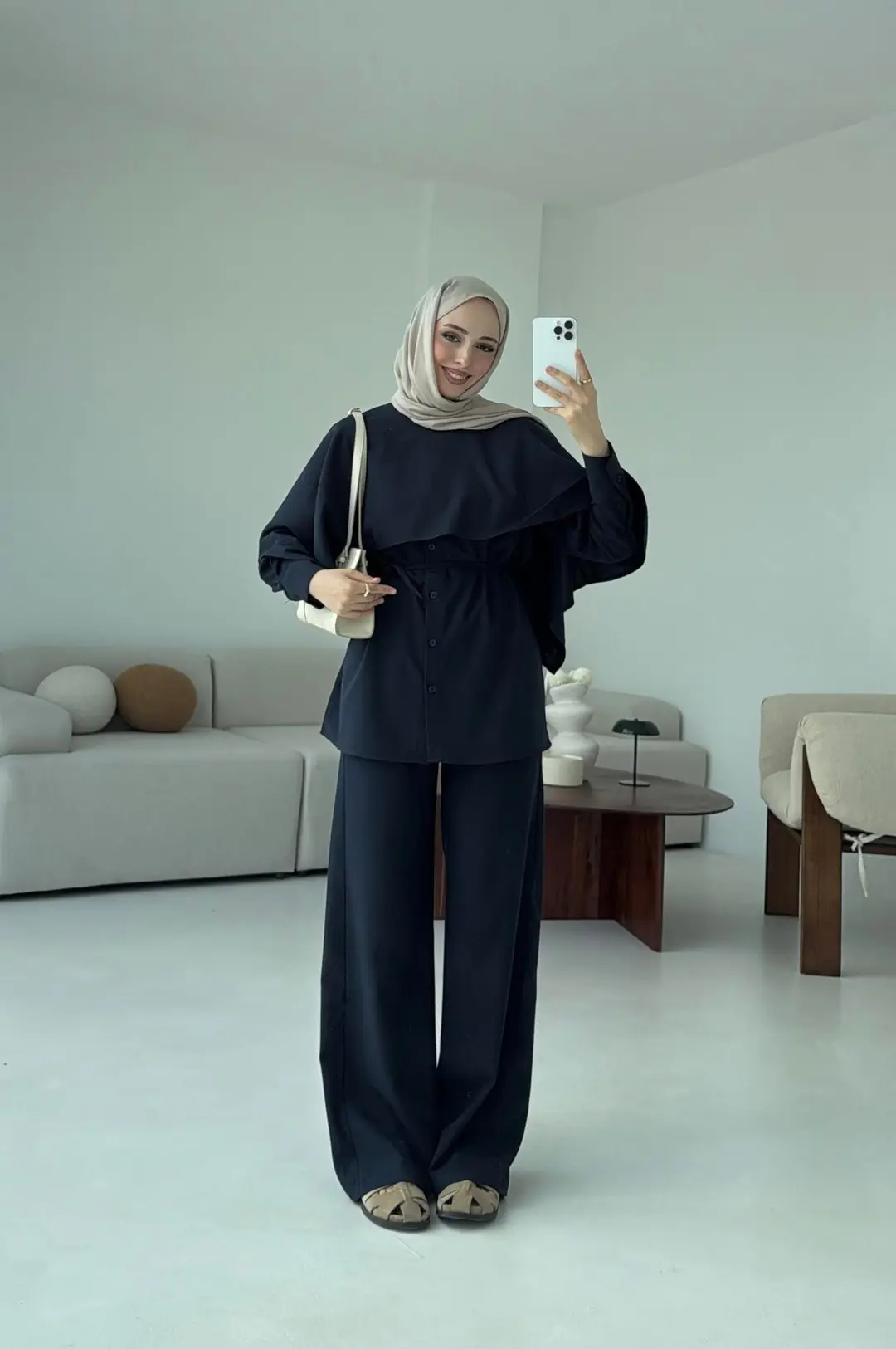 Pelerin Detay Gömlekli Takım Lacivert - Görsel 7