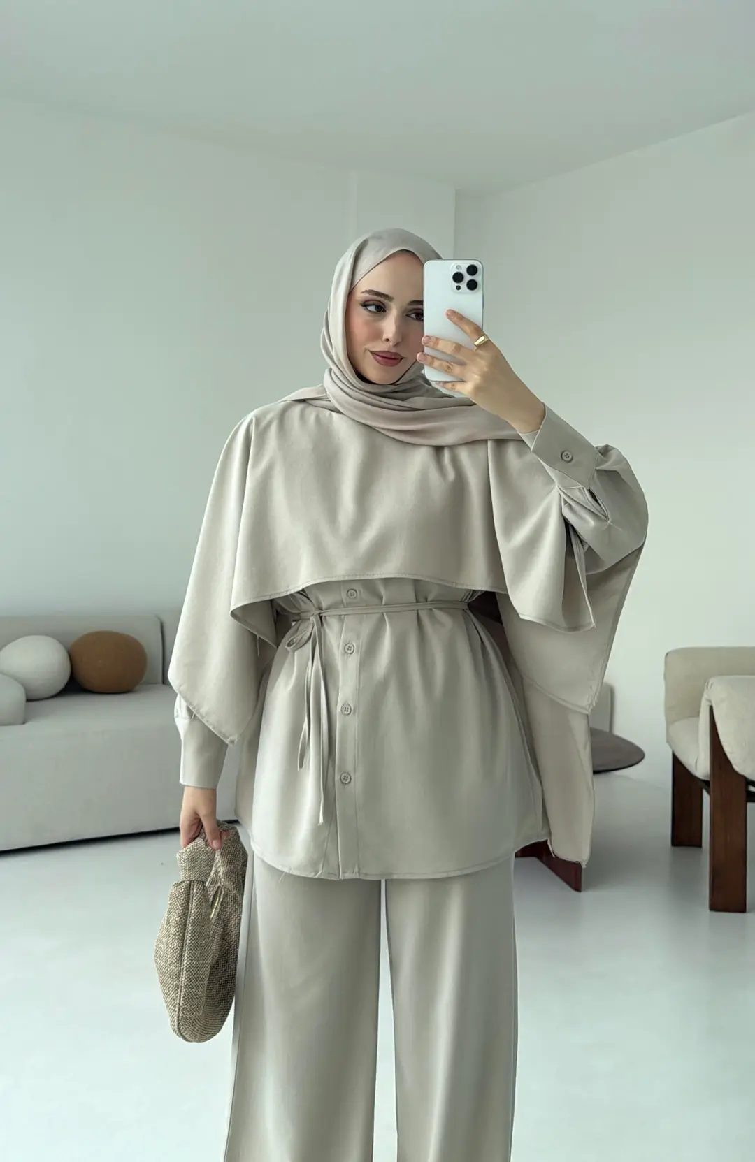 Pelerin Detay Gömlekli Takım Taş - Görsel 2