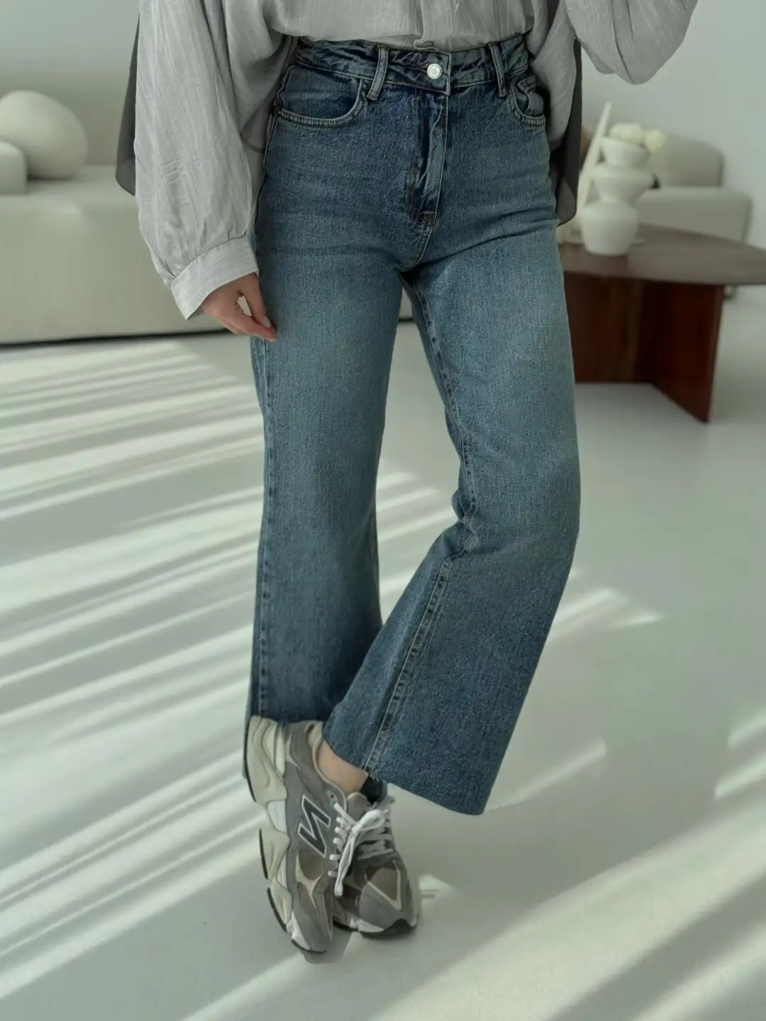 Premium Paçası Kesik Hafif İspanyol Yıkamalı Jean