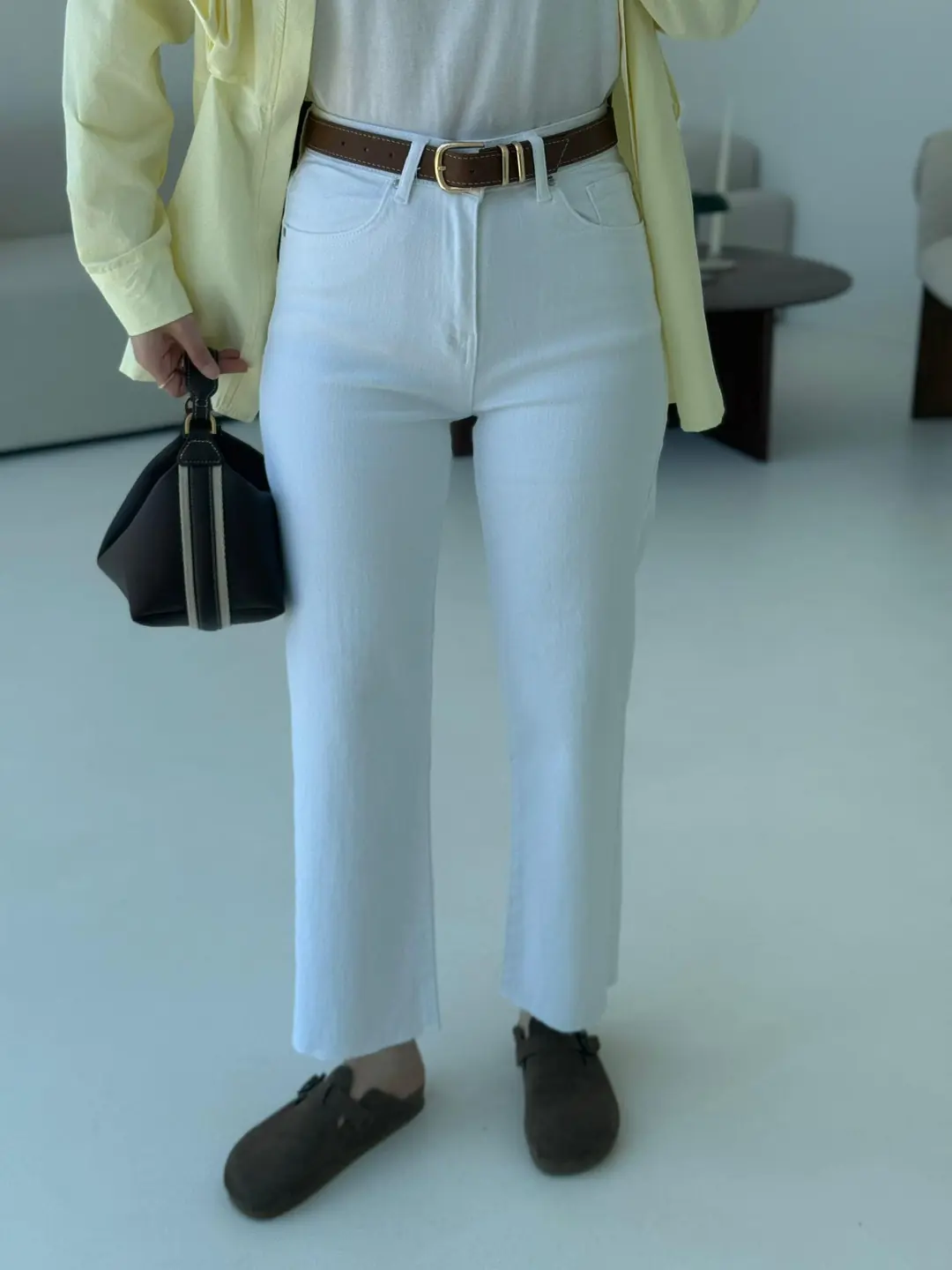 Premium Paçası Kesik Jean Beyaz  Kemerli - Görsel 2