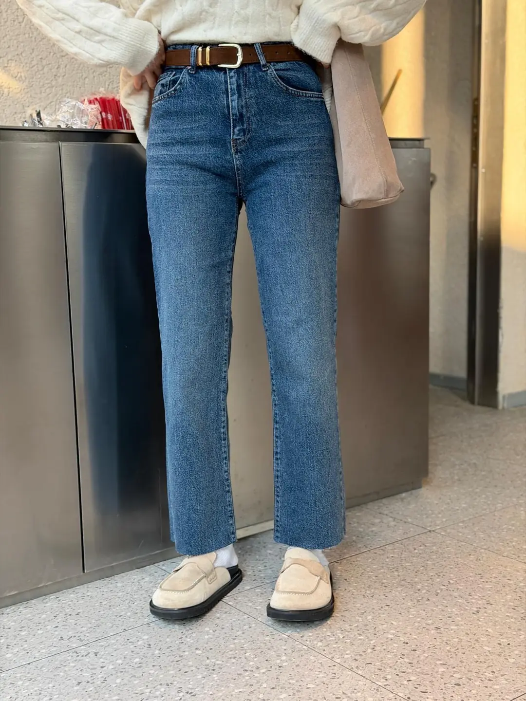 Premium Paçası Kesik Kemerli Jean 109-1 - Görsel 7