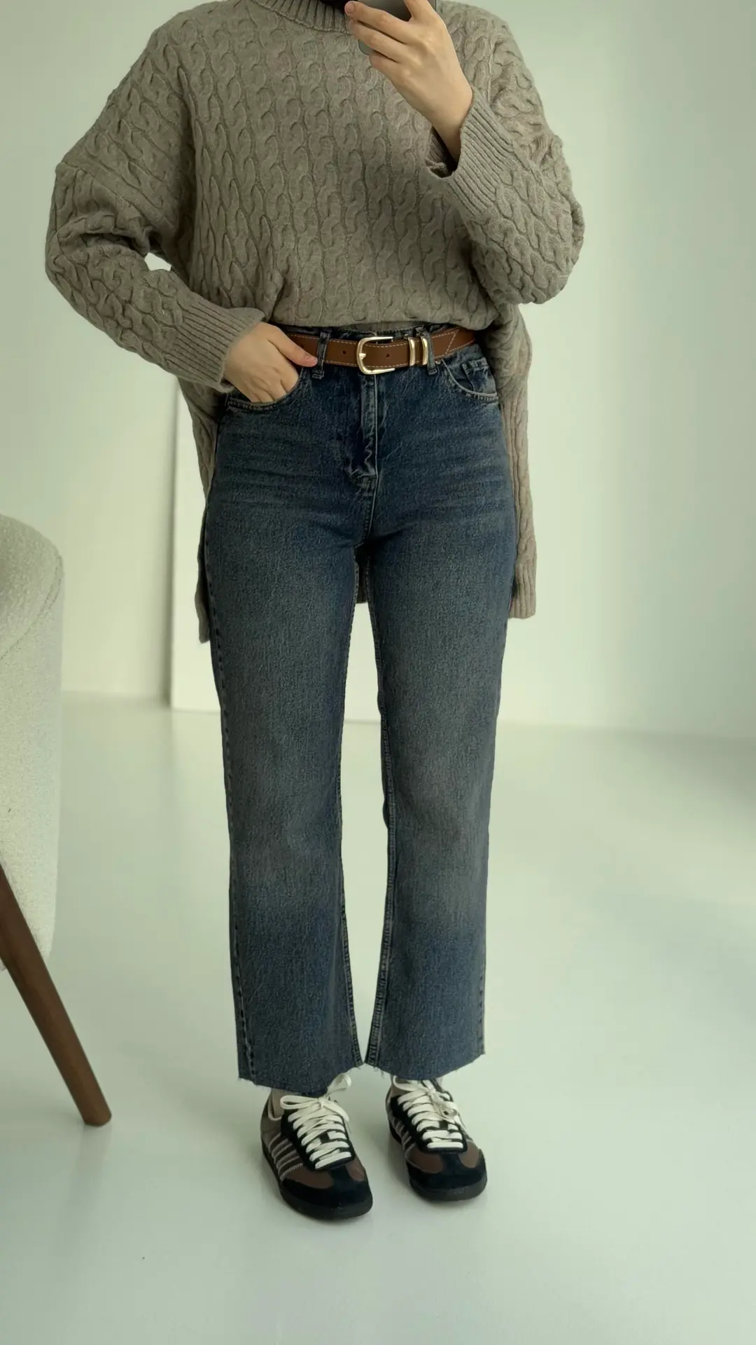 Premium Paçası Kesik Kemerli Jean - Görsel 3