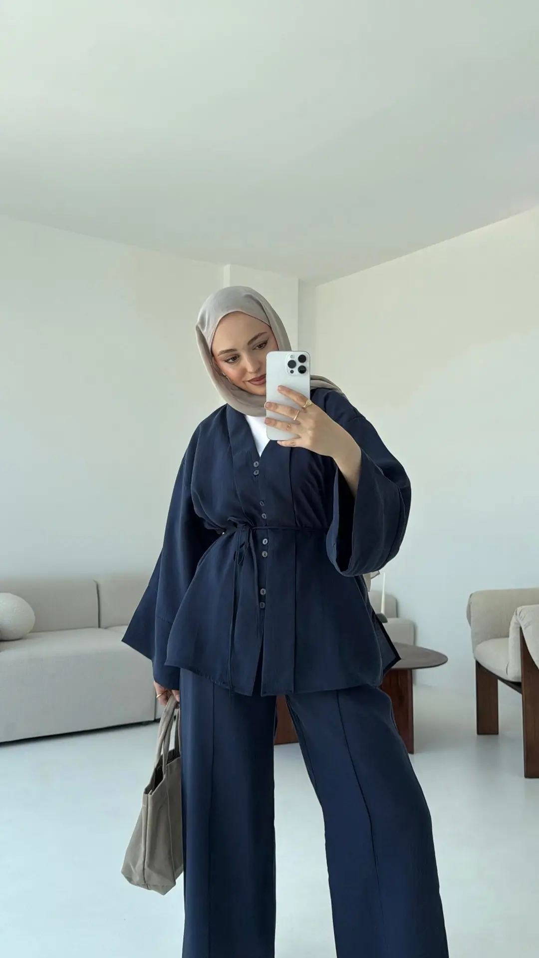 Şal Yaka Düğmeli Takım Lacivert - Görsel 4