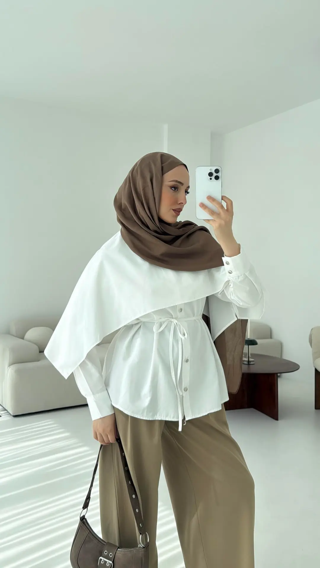 Seyyar Pelerinli Gömlek Beyaz - Görsel 6