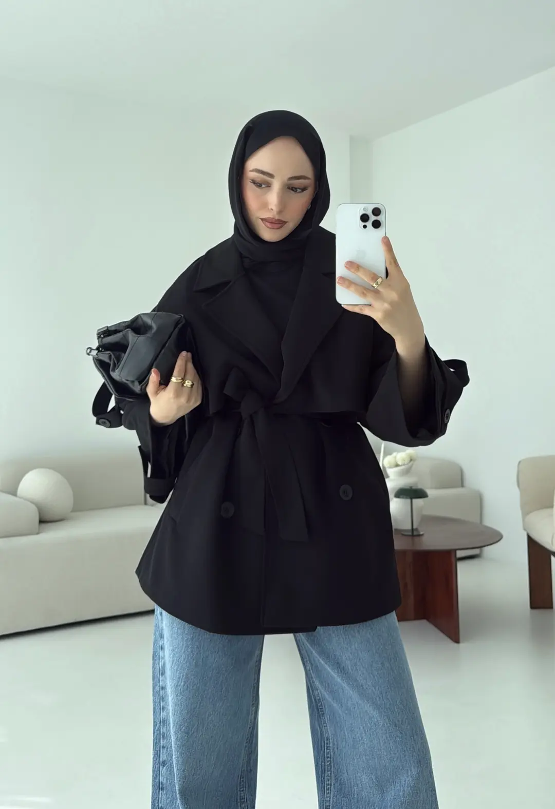 Siyah Bağlamalı Trençkot