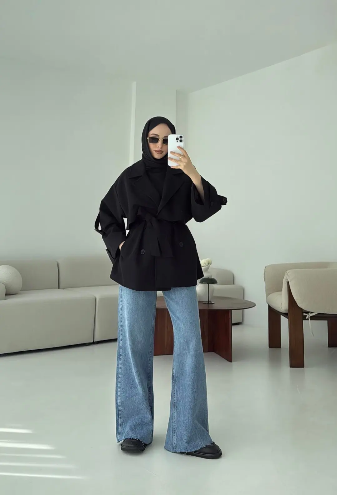 Siyah Bağlamalı Trençkot