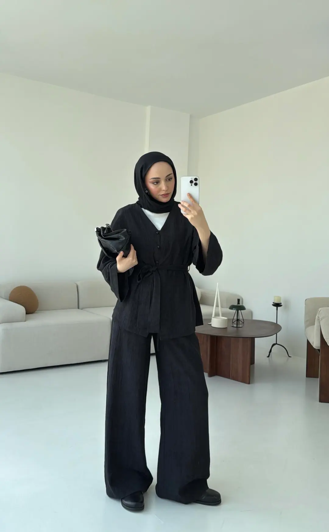 Siyah Bağlamlı Takım - Görsel 2