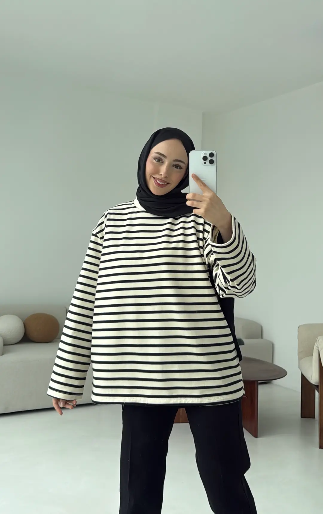 Siyah Çizgili Sweat - Görsel 2