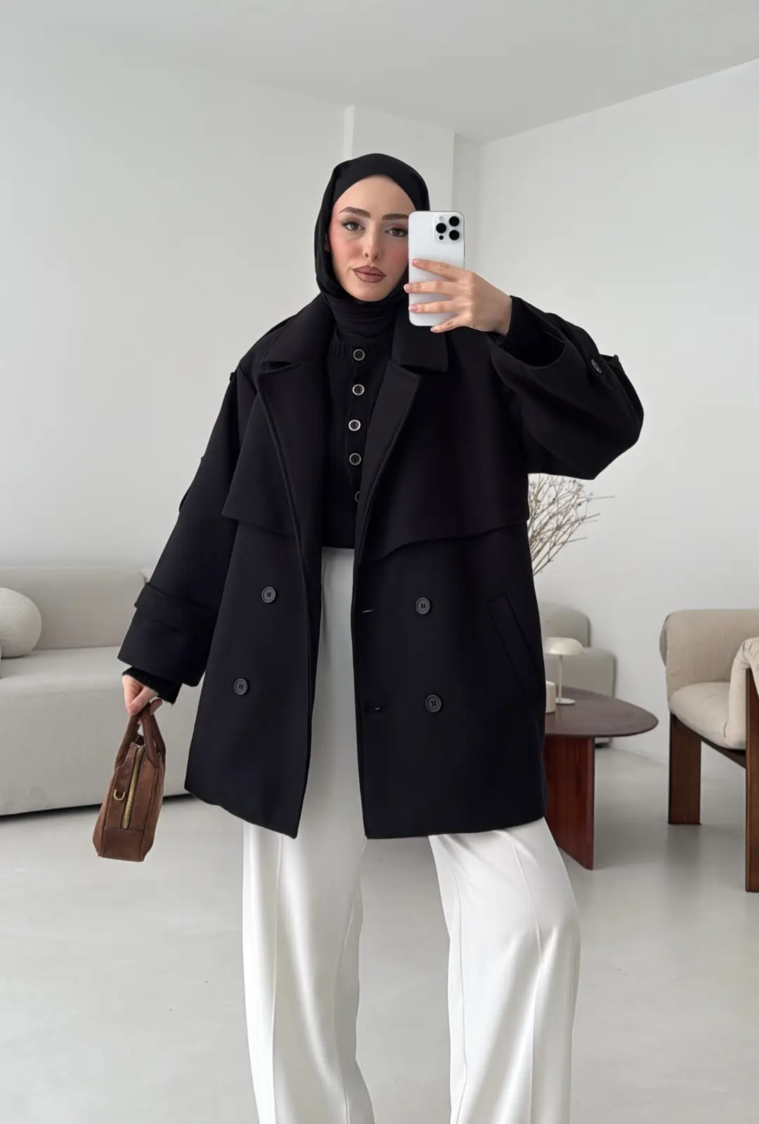 Siyah Düğmeli Kol Manşetli Kaşe Kaban - Görsel 5