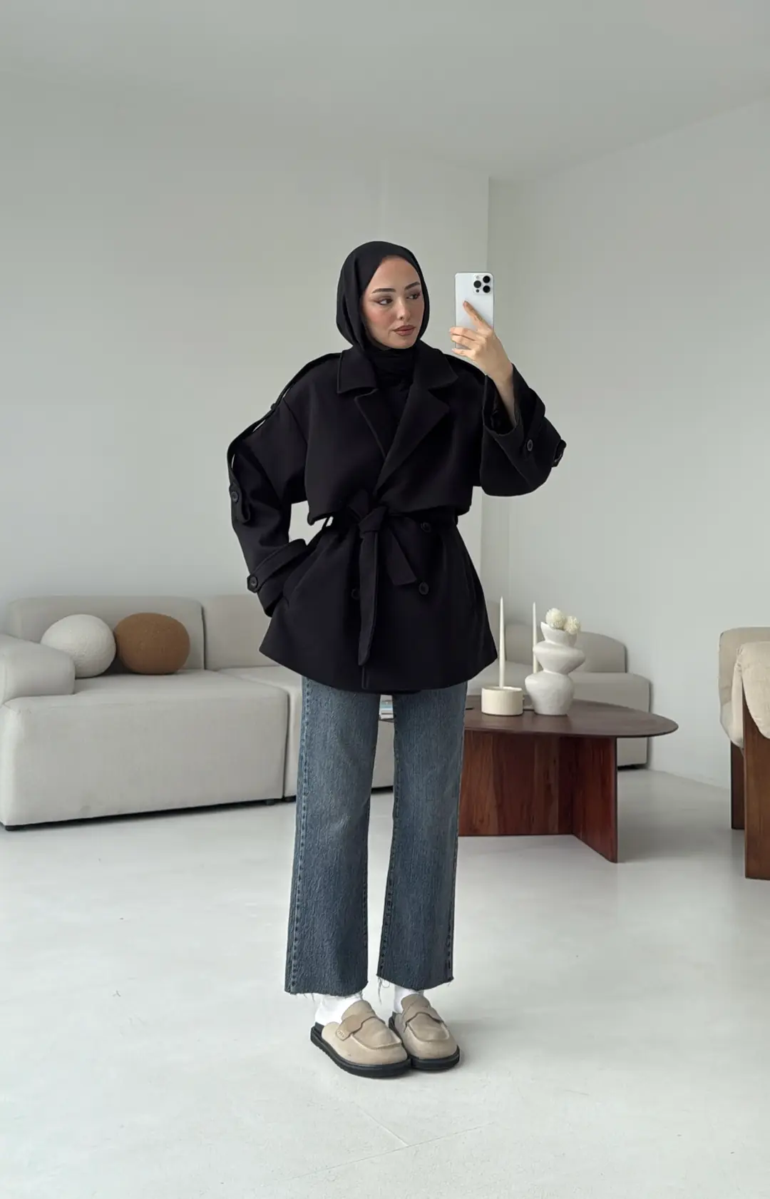 Siyah Düğmeli Kol Manşetli Kaşe Kaban - Görsel 5