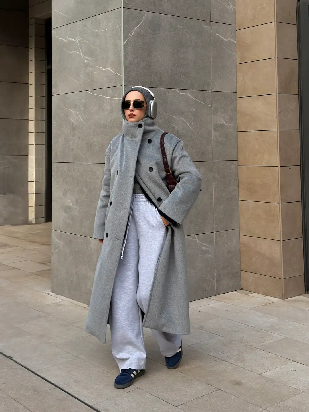 Siyah Düğmeli Yakalı Kaban Gri - Görsel 2