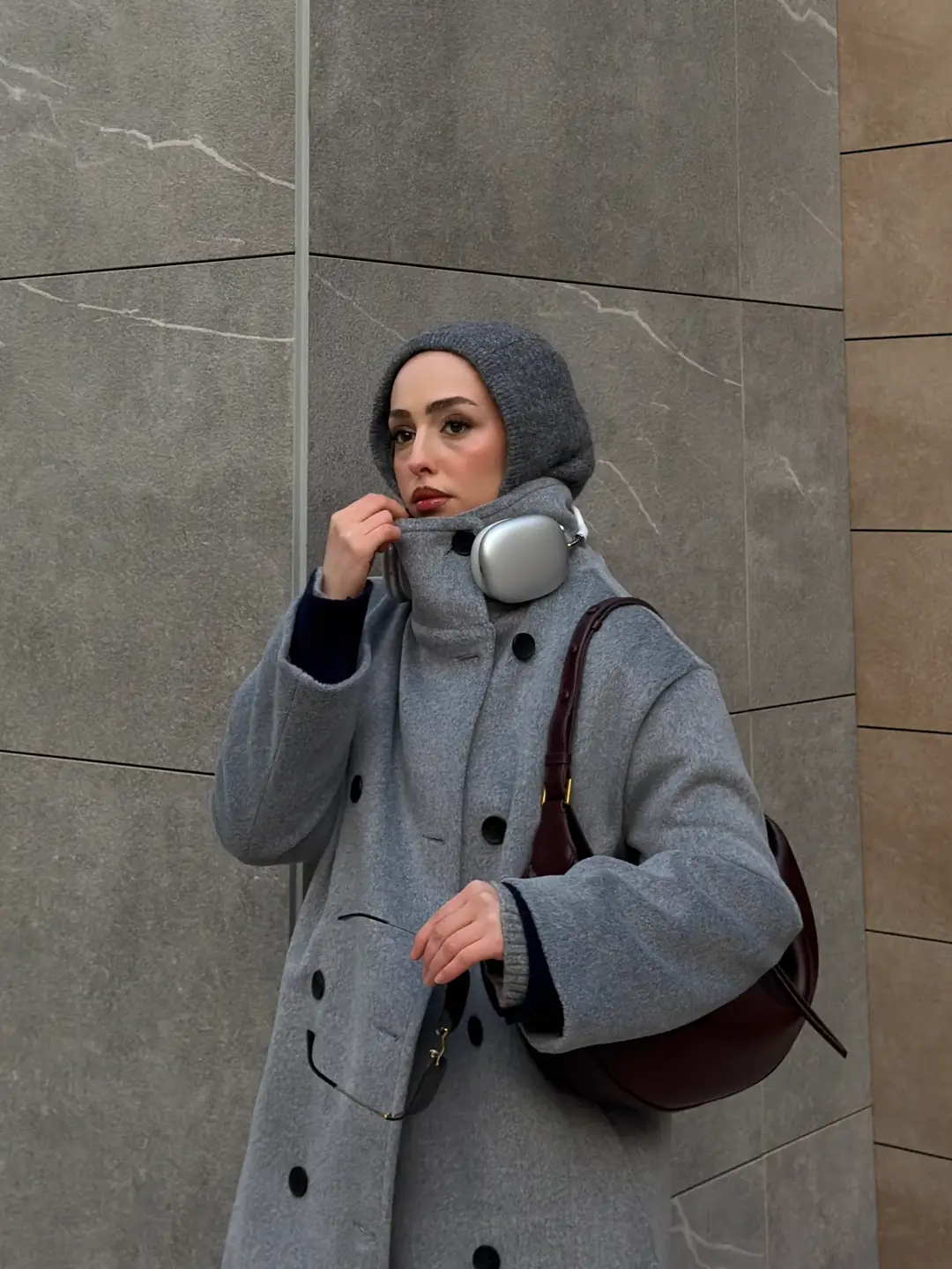 Siyah Düğmeli Yakalı Kaban Gri - Görsel 8