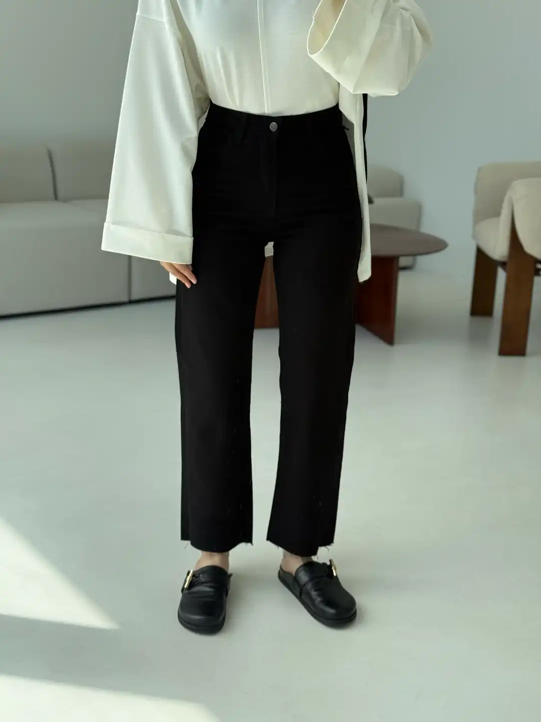 Siyah Premium Paçası Kesik Jean - Görsel 3