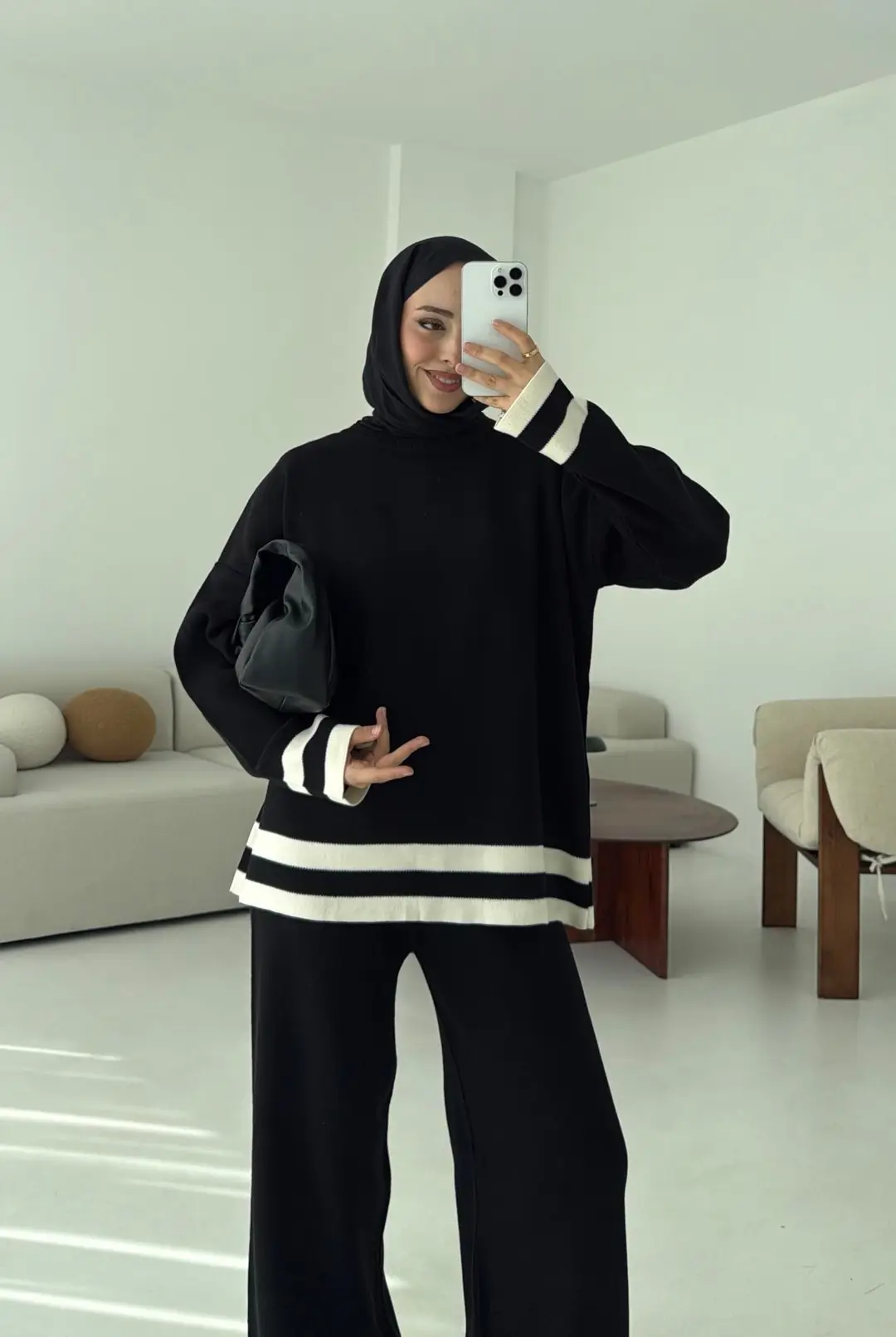 Siyah/Ekru Çizgi Triko Takım - Görsel 5