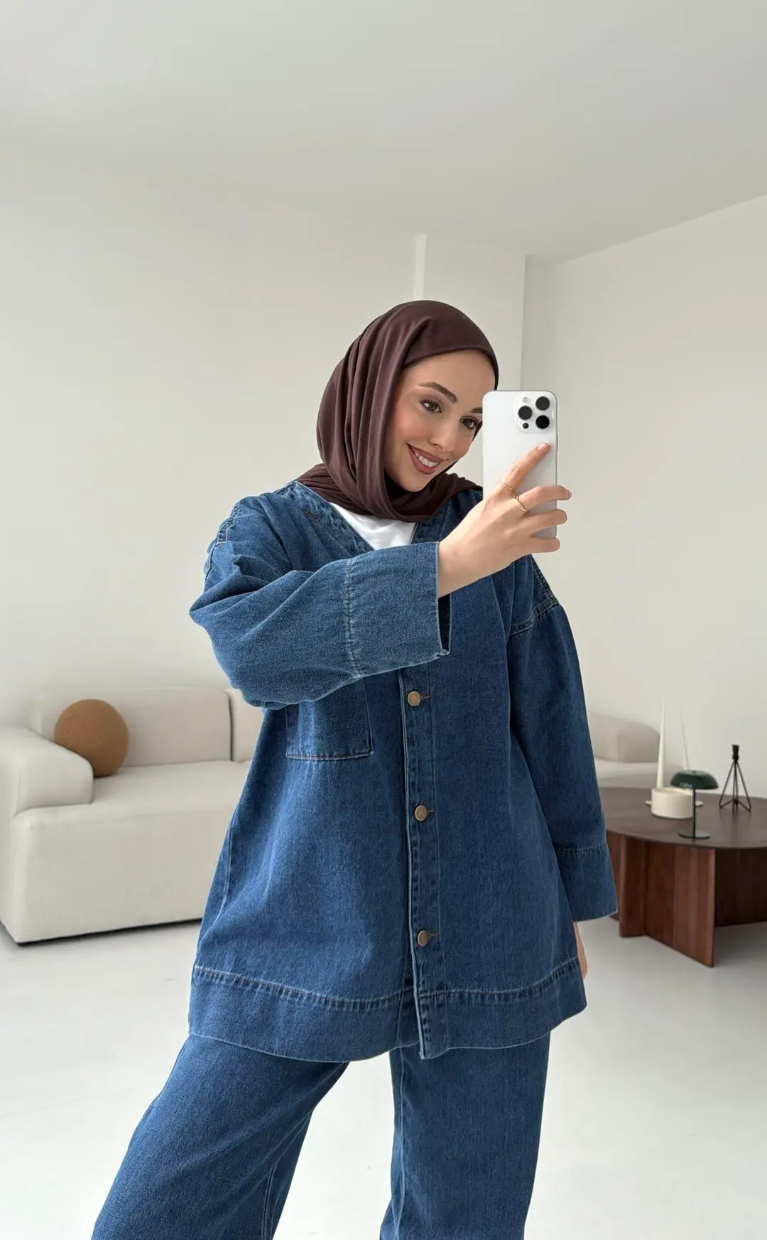 V Yaka Düğmeli Denim Takım - Görsel 8