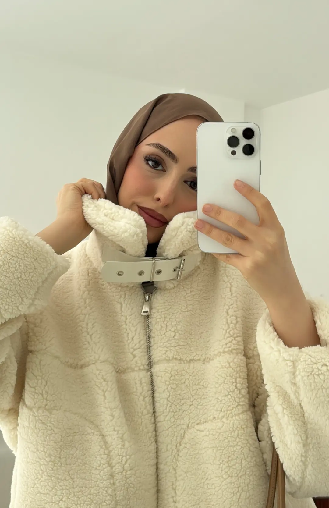 Yaka Toka Detay Biker Ceket Krem - Görsel 2