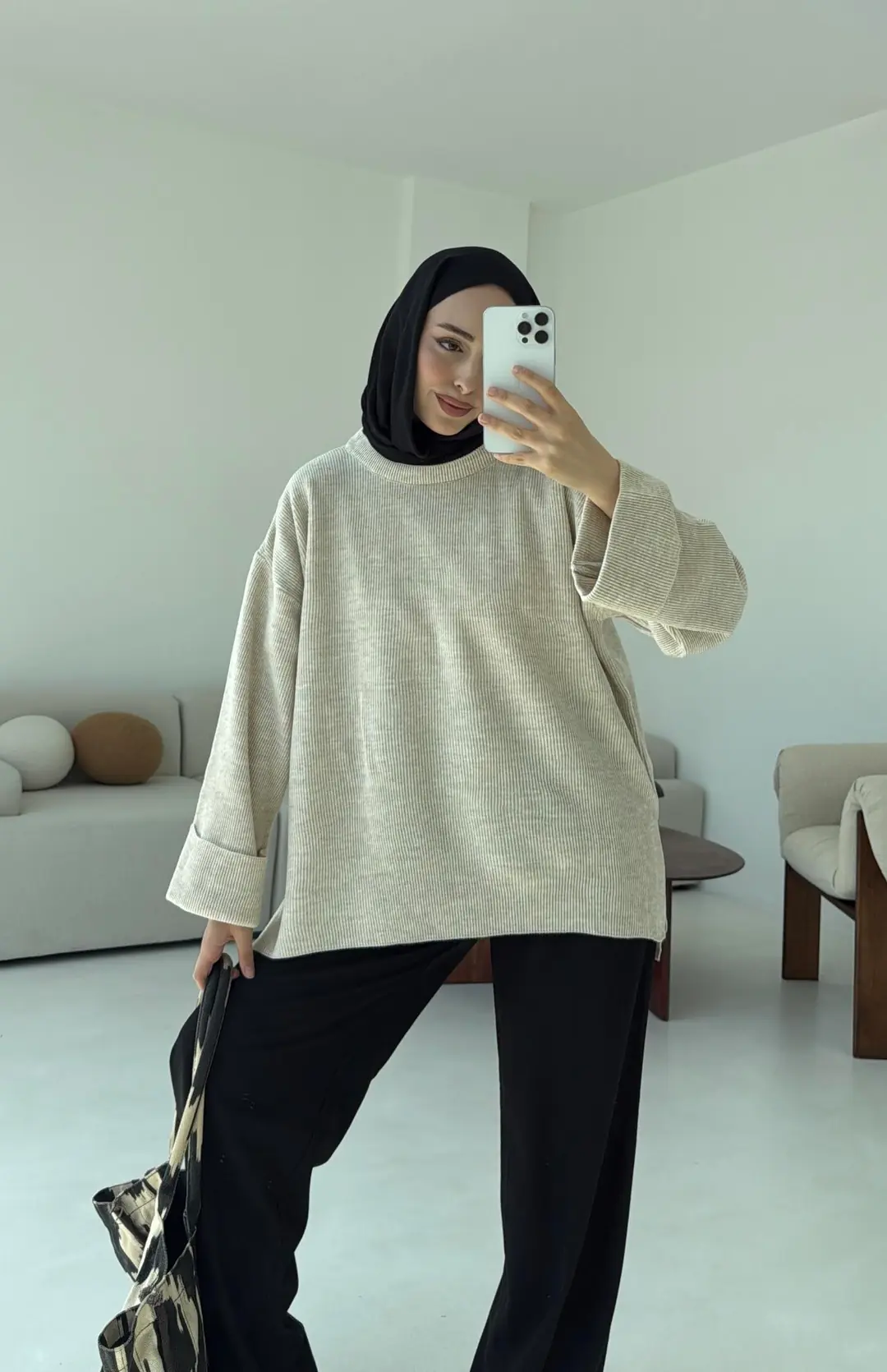 Yanı Yırtmaçlı Triko Kazak Bej - Görsel 5