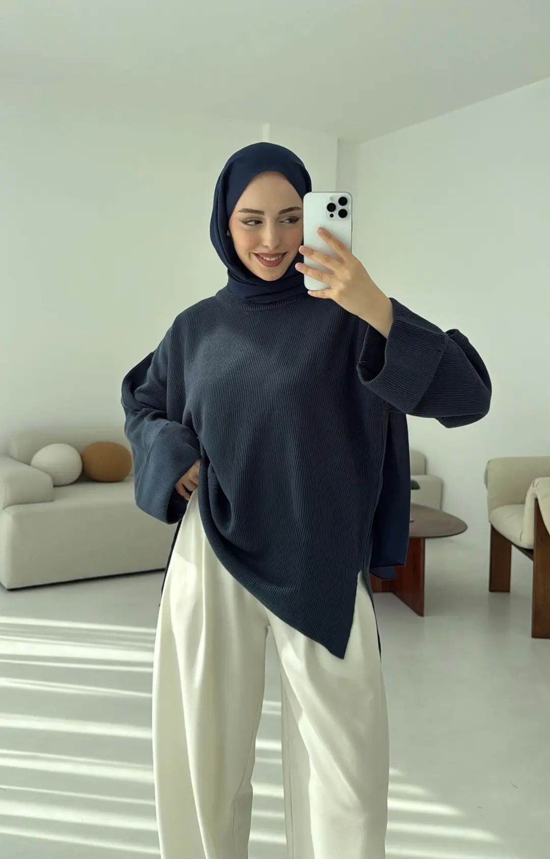 Yanı Yırtmaçlı Triko Kazak Mavi