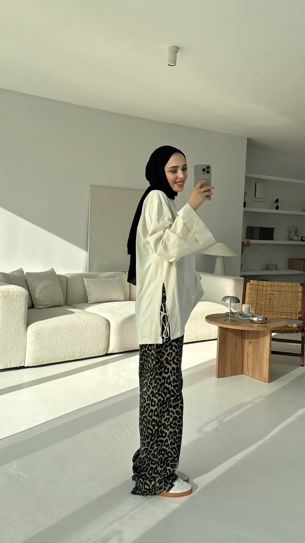 Yanları Bağlamalı Geniş Kol Sweatshirt Taş - Görsel 3