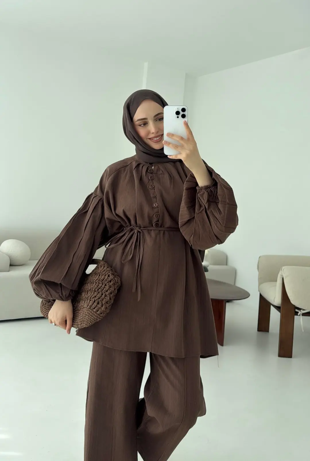 Yarım Düğme Detaylı Takım Kahve - Görsel 4