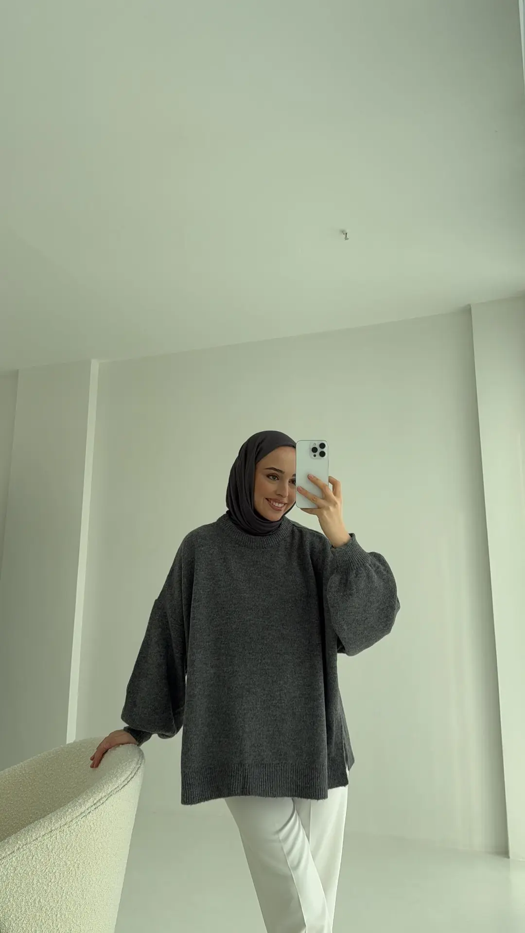 Yırtmaç Detay Balon Kol Triko Gri - Görsel 2