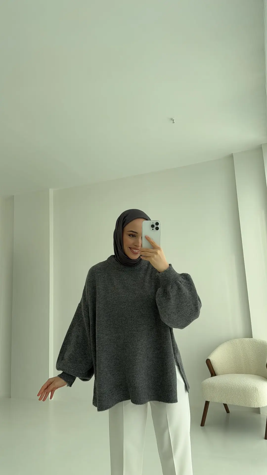 Yırtmaç Detay Balon Kol Triko Gri - Görsel 4