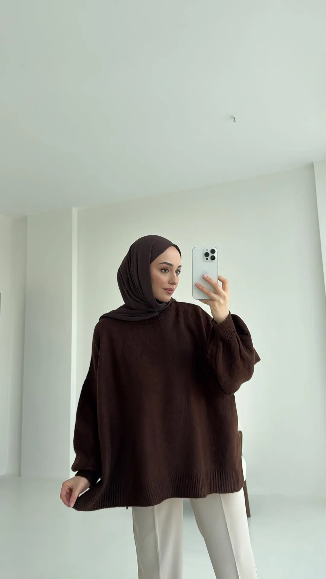 Yırtmaç Detay Balon Kol Triko Kahve