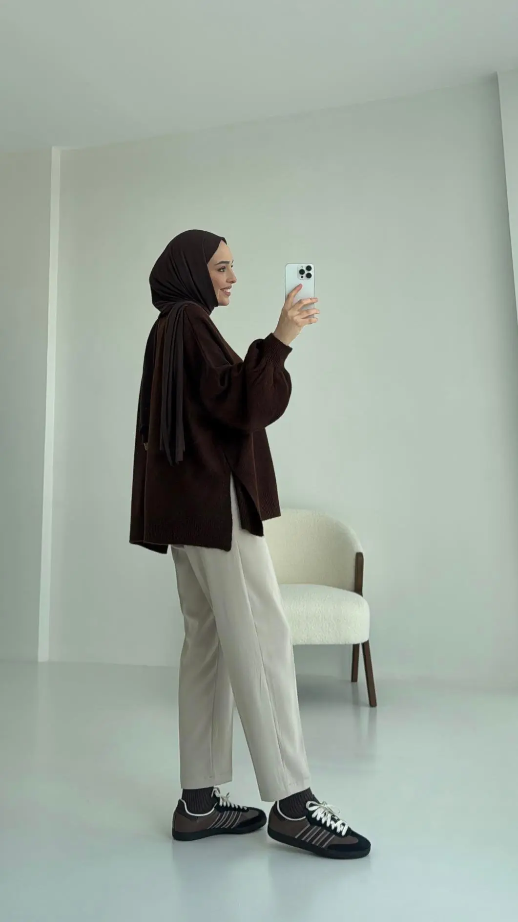 Yırtmaç Detay Balon Kol Triko Kahve - Görsel 5