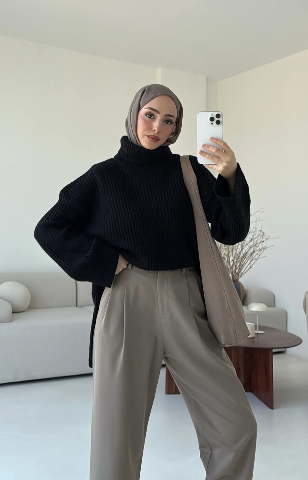 Yırtmaç Detay Flare Triko Kazak Siyah