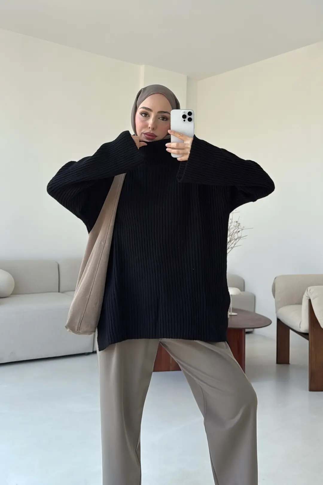 Yırtmaç Detay Flare Triko Kazak Siyah - Görsel 5