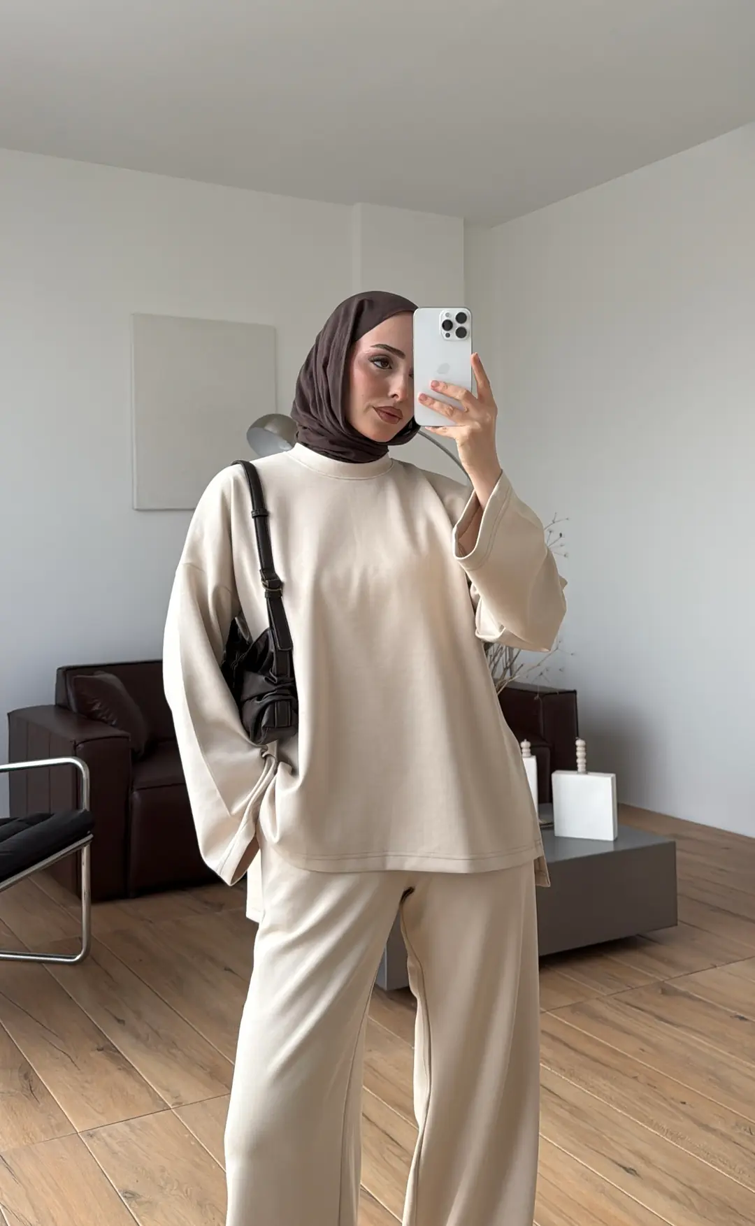 Yırtmaç Detay Takım Mevsimlik Takım Bej - Görsel 8