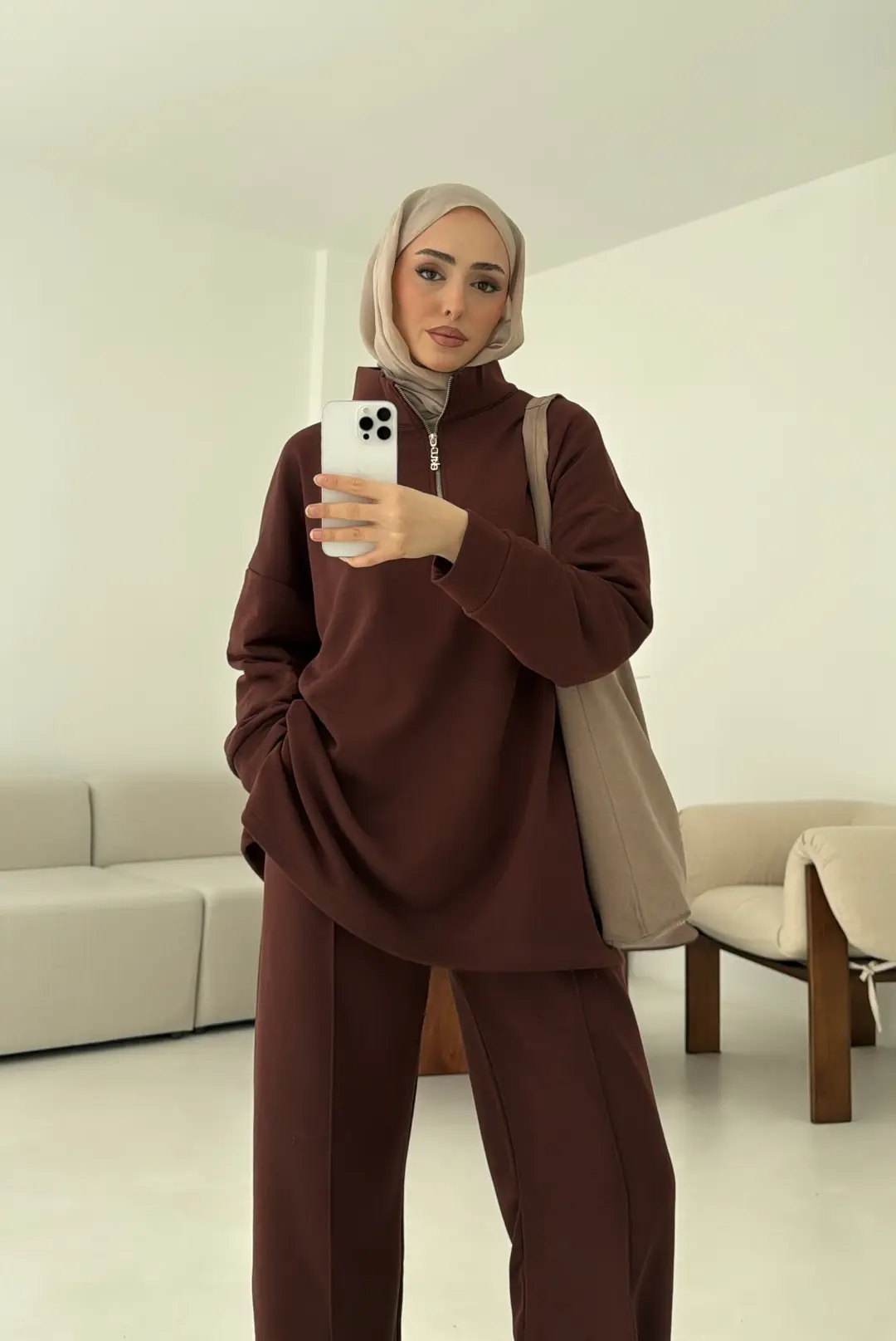 Yüksek Yaka Fermuarlı Takım Kahve - Görsel 3